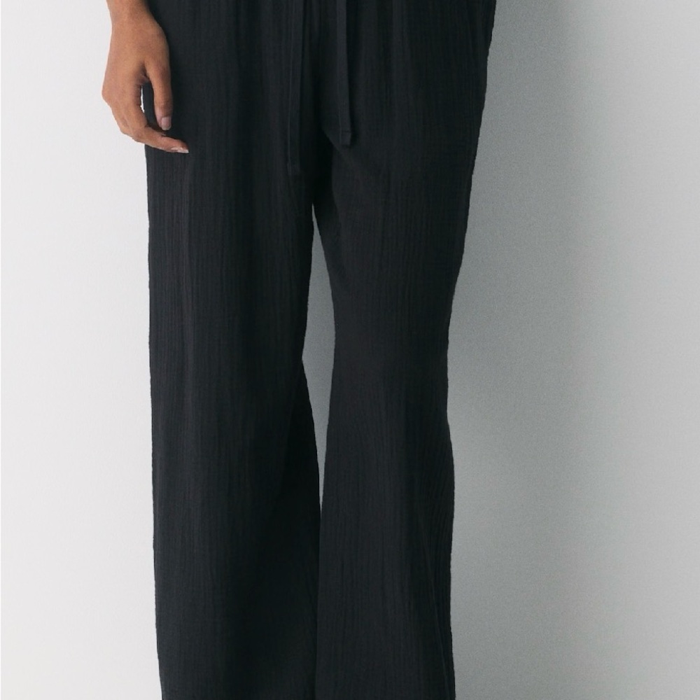 Aritzia Women's Black Beach Cotton Pants